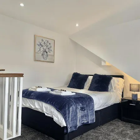 Loft By Brookland Serviced Short Lets With Free Wifi