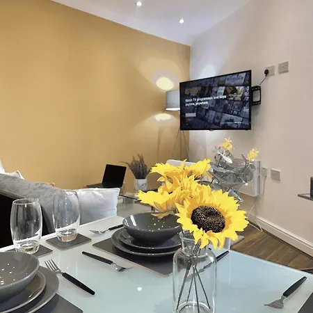 Loft By Brookland Serviced Short Lets With Free Wifi *